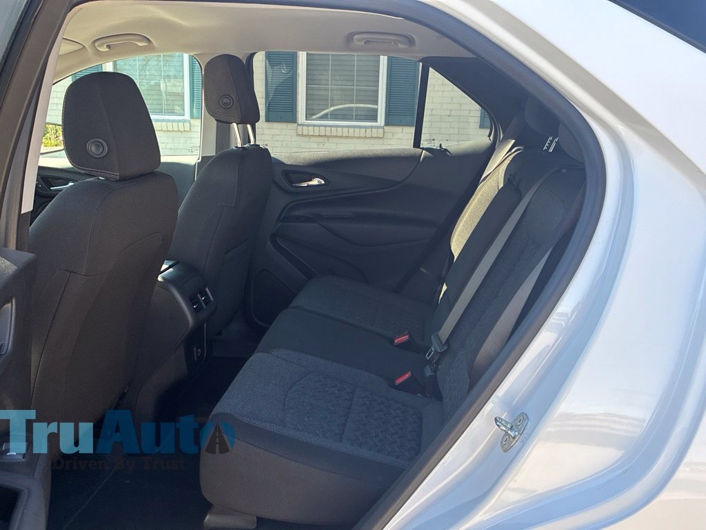 Used 2022 Chevrolet Equinox LT FWD image 38