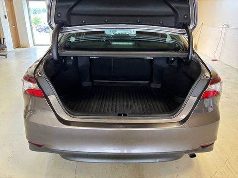 Used 2024 Toyota Camry LE FWD image 22