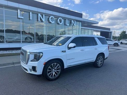 Used 2022 GMC Yukon Denali w/ Denali Premium Package AWD/4WD image 1