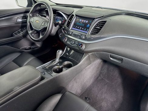 Used 2018 Chevrolet Impala LT image 34
