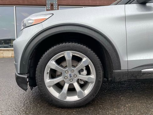 Used 2020 Ford Explorer Platinum w/ Premium Technology Package image 27