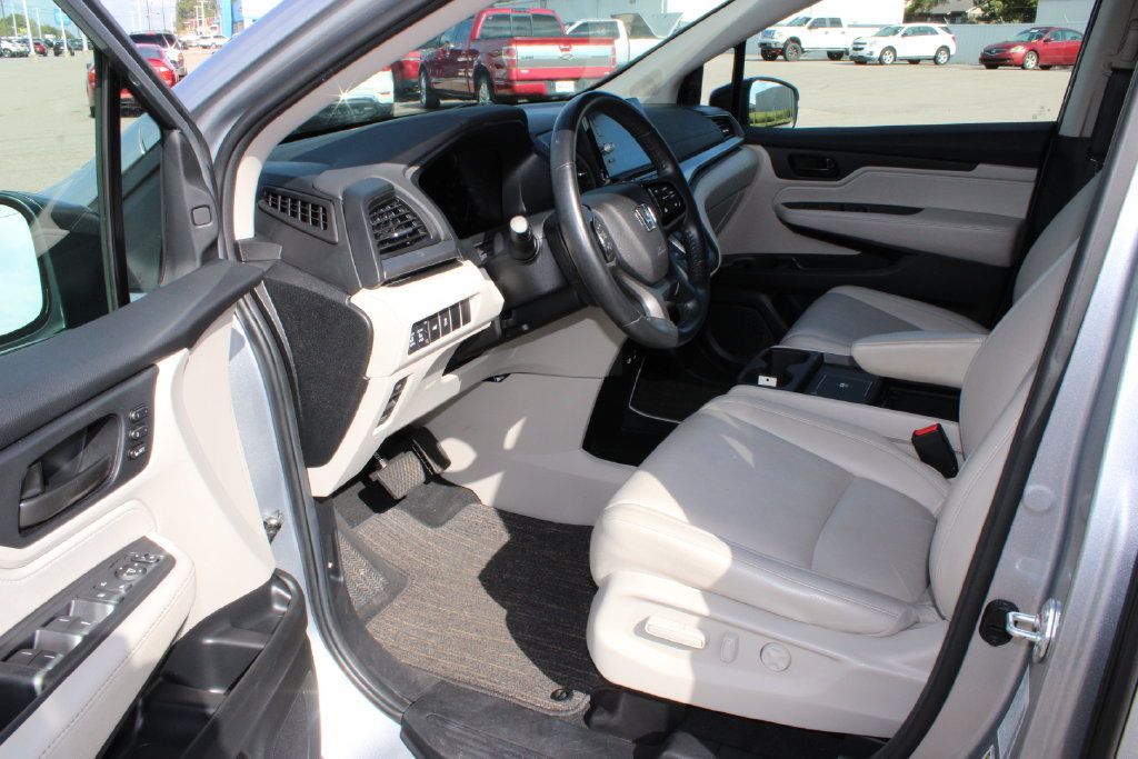 Used 2025 Honda Odyssey EX-L image 11