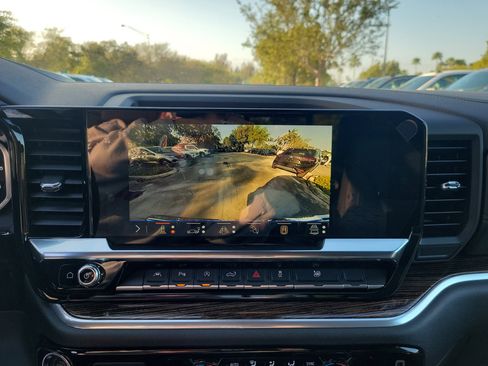 New 2026 GMC Sierra 1500 Elevation image 13