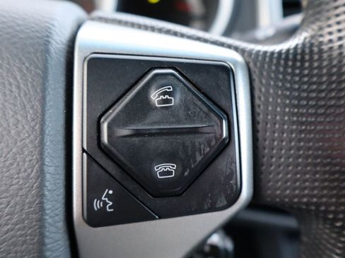 Used 2014 Toyota Tacoma PreRunner image 30