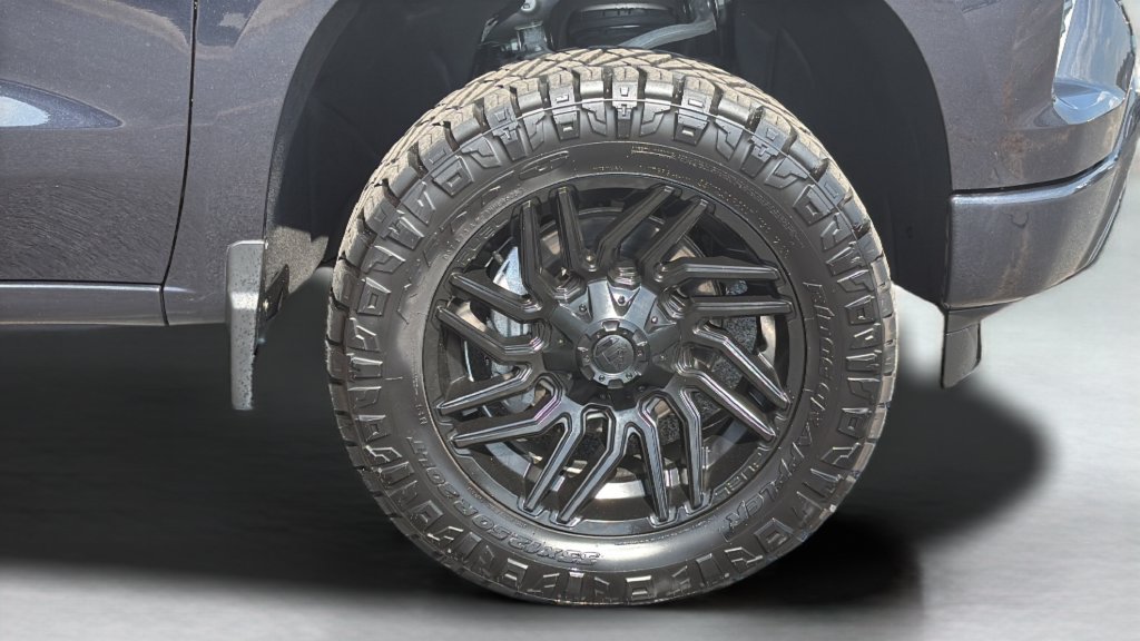 Used 2024 Chevrolet Silverado 1500 RST AWD/4WD image 27