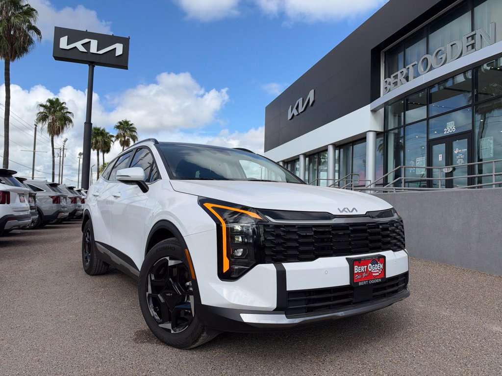 Used 2026 Kia Sportage EX w/ EX Panorama Roof Package FWD image 1