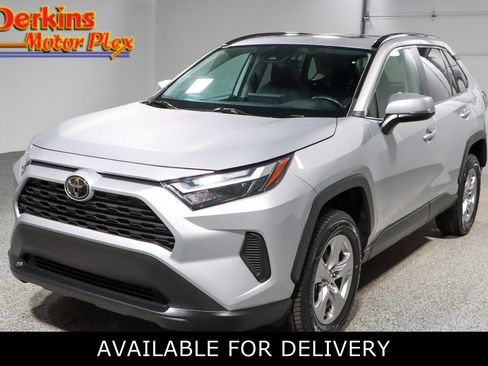 Used 2023 Toyota RAV4 XLE w/ Convenience Package image 1