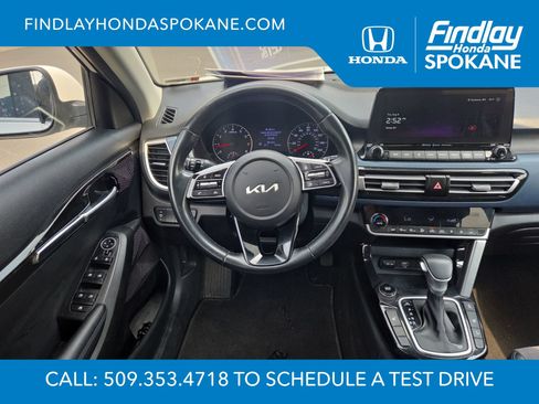 Used 2023 Kia Seltos S w/ Navigation Package AWD/4WD image 14