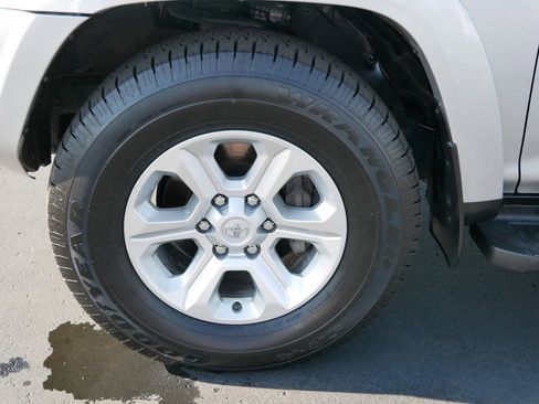 Used 2024 Toyota 4Runner SR5 Premium image 6