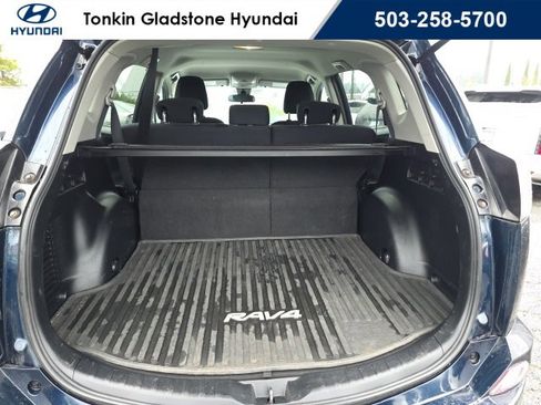 Used 2017 Toyota RAV4 LE image 26