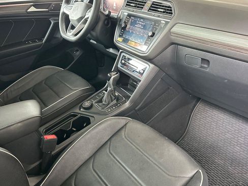 Certified 2023 Volkswagen Tiguan SEL R-Line AWD/4WD image 16