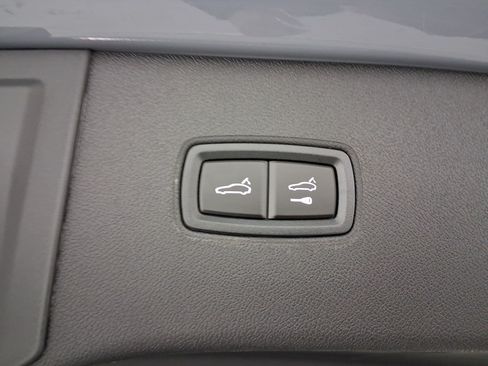 Used 2026 Porsche Cayenne S AWD/4WD image 32