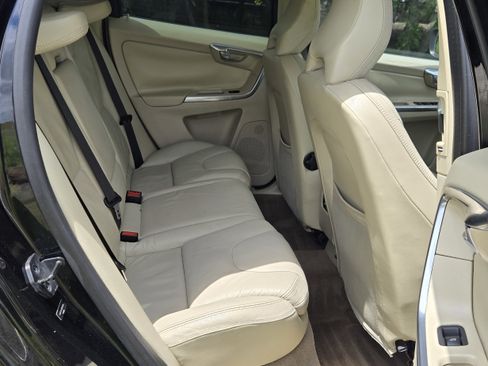 Used 2013 Volvo XC60 3.2 Premier Plus FWD image 20