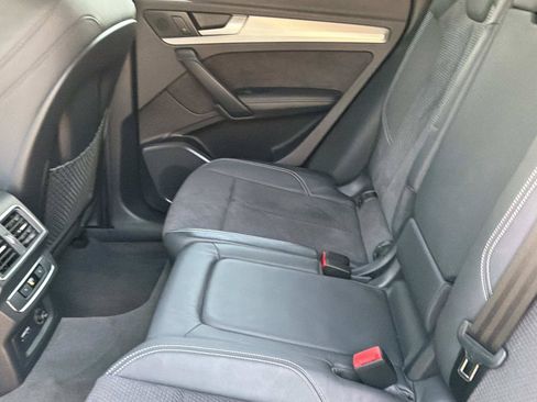 Used 2019 Audi SQ5 Premium Plus w/ Premium Plus Package AWD/4WD image 13