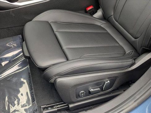 New 2026 BMW 330i xDrive 330i NA xDrive w/ Premium Package image 4