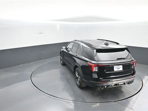 New 2026 Ford Explorer ST w/ Sun And Sound Package image 22