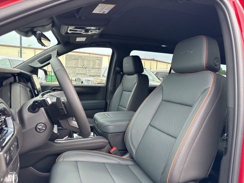 New 2026 GMC Yukon XL AT4 w/ AT4 Premium Package AWD/4WD image 18
