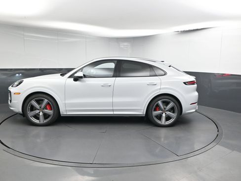 Certified 2026 Porsche Cayenne S image 2