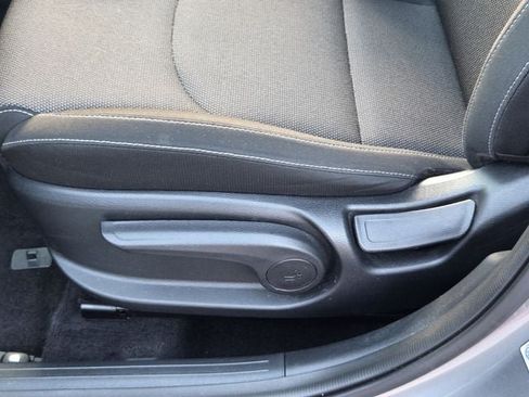 Used 2024 Kia Forte LXS FWD image 17