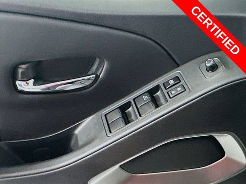 Certified 2025 Nissan Frontier SV RWD image 18