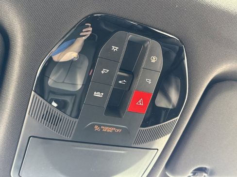 New 2025 Kia Telluride S image 5