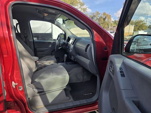 Used 2017 Nissan Frontier SV image 26