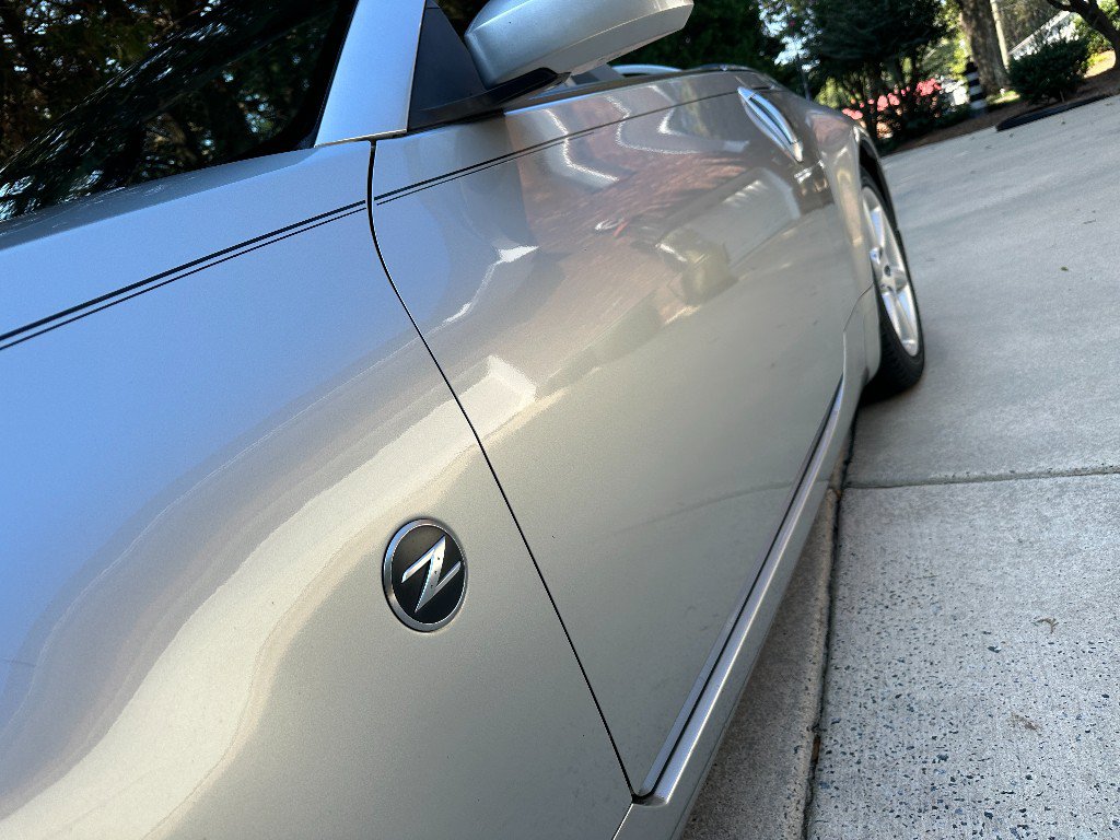 Used 2005 Nissan 350Z Touring RWD image 17