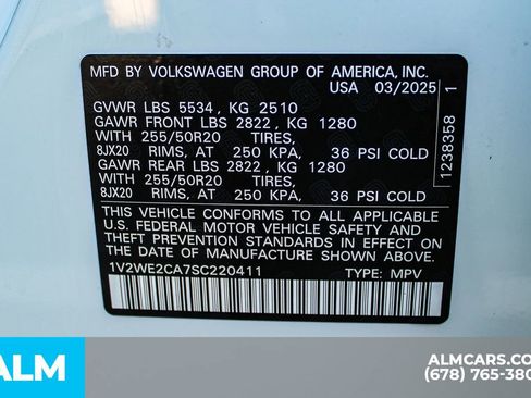 Used 2025 Volkswagen Atlas Cross Sport SE image 40