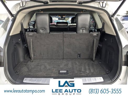 Used 2019 INFINITI QX60 Luxe w/ Essential Package image 12