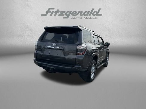 Used 2020 Toyota 4Runner SR5 image 7