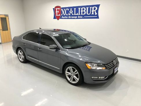 Used 2014 Volkswagen Passat TDI SEL Premium FWD image 52