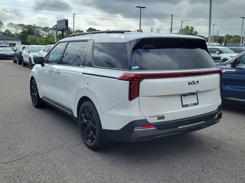 New 2026 Kia Carnival SX Prestige FWD image 4
