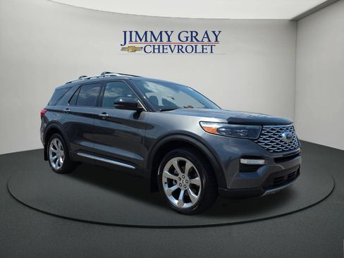 Used 2020 Ford Explorer Platinum w/ Premium Technology Package AWD/4WD image 7