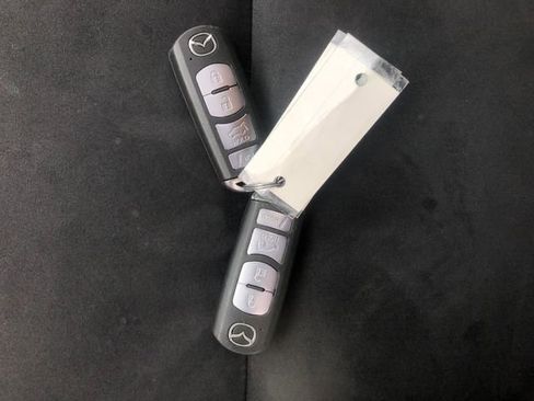 Used 2017 MAZDA CX-5 Touring w/ Preferred Equipment Package image 28