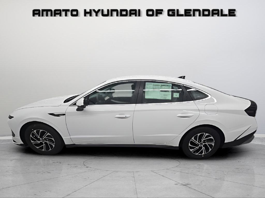 New 2026 Hyundai Sonata Blue FWD image 3