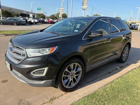 Used 2015 Ford Edge Titanium w/ Technology Package FWD image 2