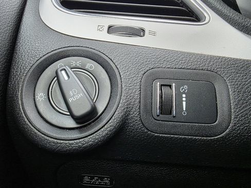 Used 2014 Dodge Journey SXT w/ Flexible Seating Group image 23