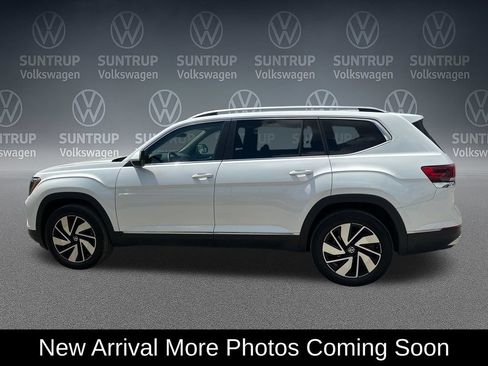Used 2025 Volkswagen Atlas SEL AWD/4WD image 3