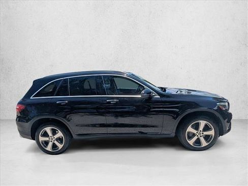 Used 2019 Mercedes-Benz GLC 300 image 4