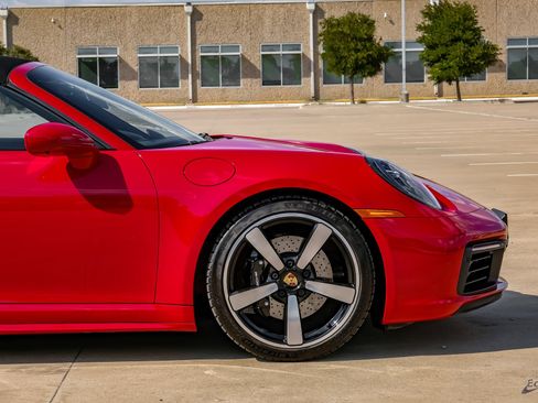 Used 2023 Porsche 911 Targa 4S AWD/4WD image 22