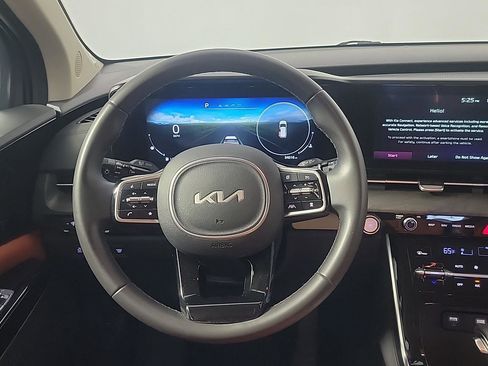 Used 2024 Kia Carnival SX FWD image 21