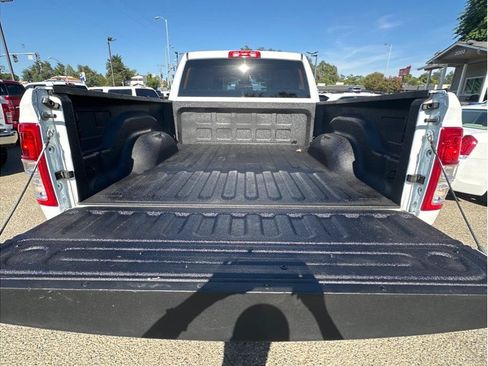 Used 2024 RAM 2500 Big Horn AWD/4WD image 7