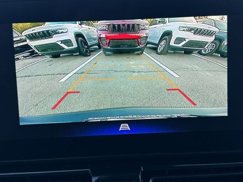 Used 2024 Chevrolet TrailBlazer RS w/ Driver Confidence Package image 24