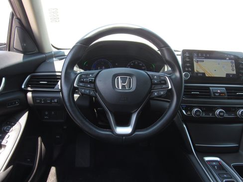 Used 2021 Honda Accord Touring image 24