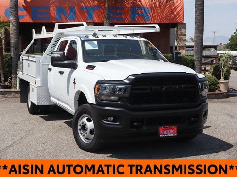 Used 2024 RAM 3500 Tradesman w/ Max Tow Package AWD/4WD image 2