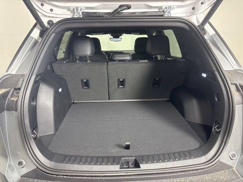 New 2026 Chevrolet Equinox ACTIV w/ Convenience Package III FWD image 21