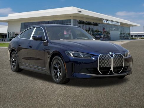 New 2026 BMW i4 eDrive40 w/ Driving Assistance Package RWD image 2