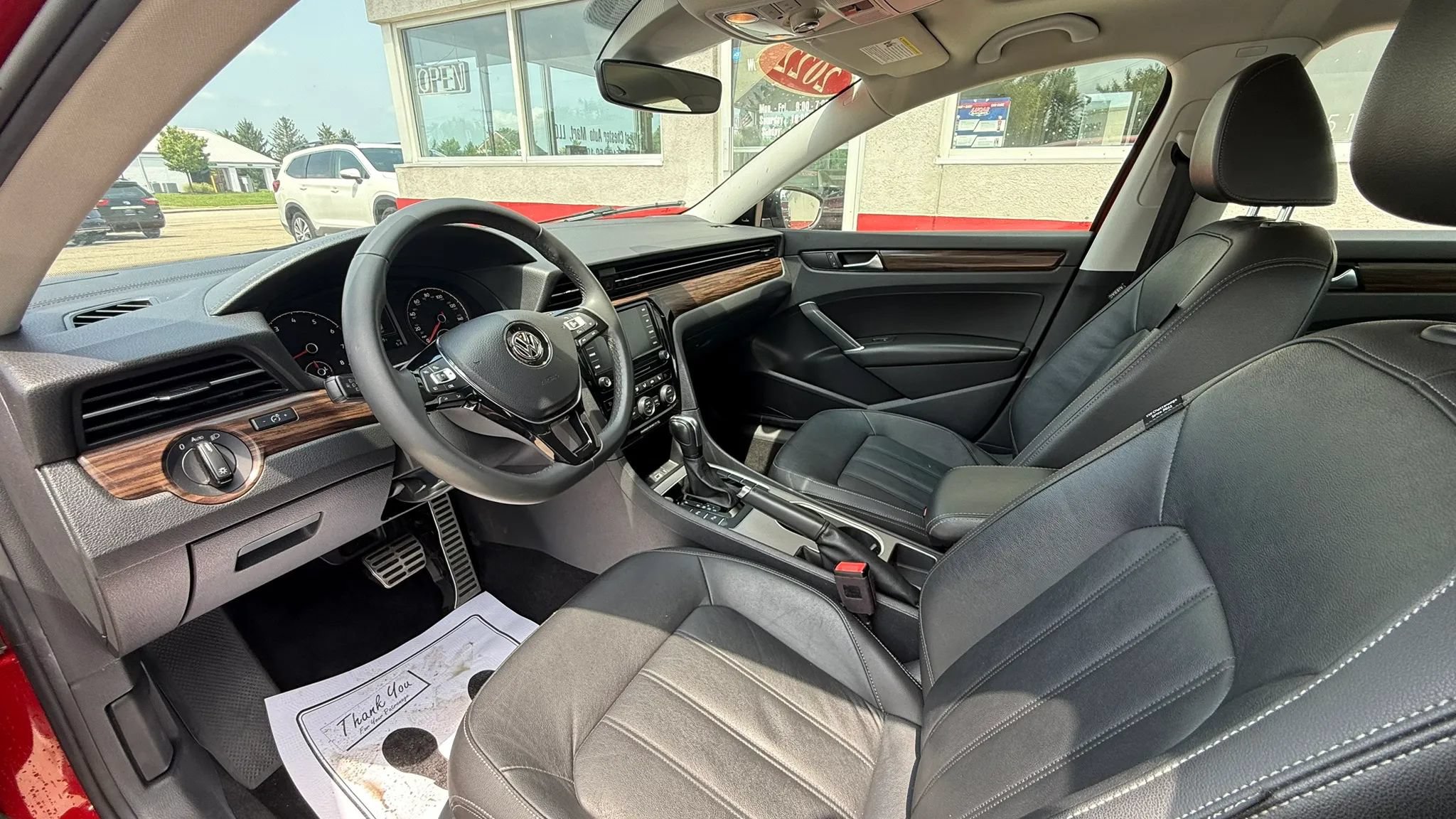 Used 2022 Volkswagen Passat 2.0T FWD image 9