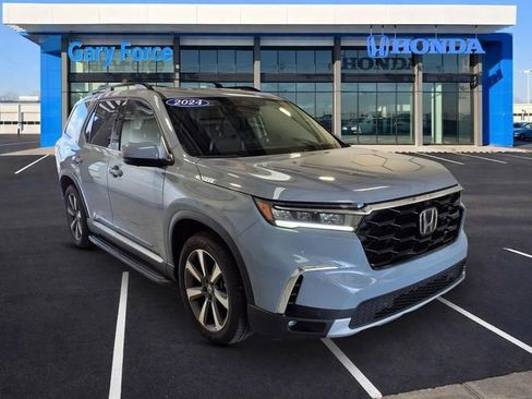 Used 2024 Honda Pilot Elite image 1