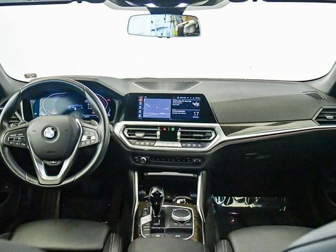 Certified 2023 BMW 430i Convertible w/ Premium Package image 15